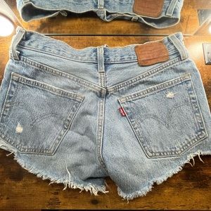 Women’s 501 Levi jean shorts